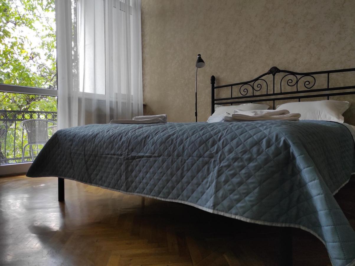 Tranquil Apartment In Vake 트빌리시 외부 사진