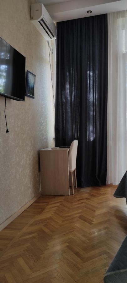 Tranquil Apartment In Vake 트빌리시 외부 사진